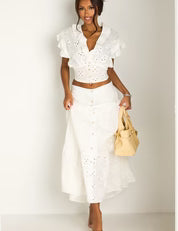 white_dress.avif
